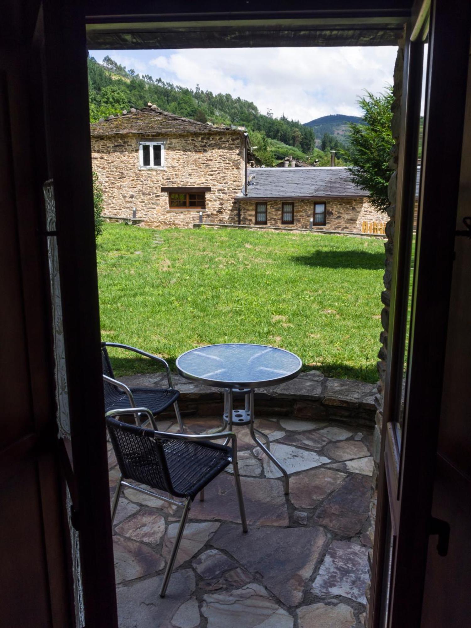 Casas Rurales Tareira En Taramundi Exterior foto