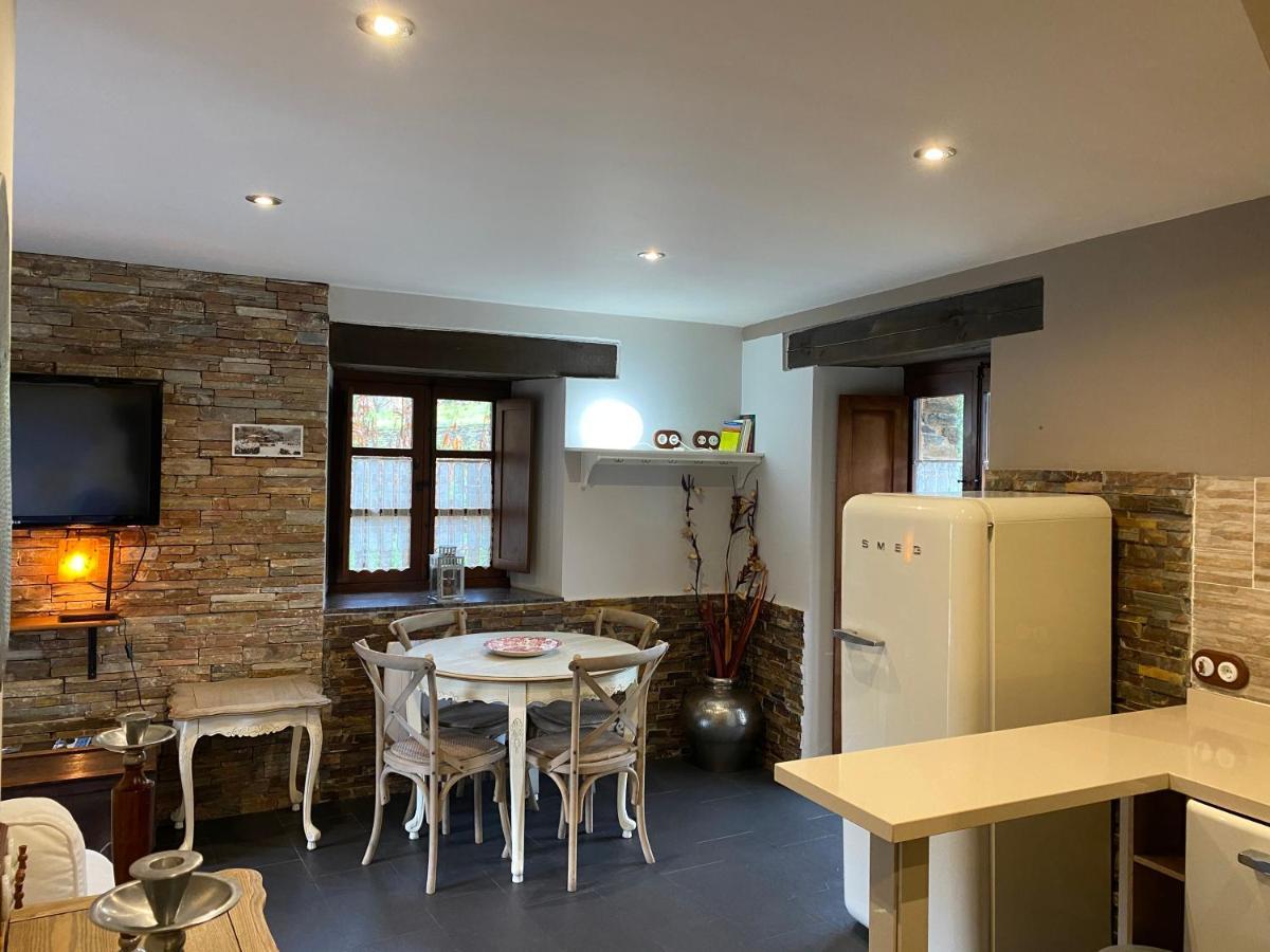 Casas Rurales Tareira En Taramundi Exterior foto